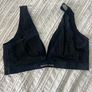EUC Victoria's Secret Black Lace Bralette